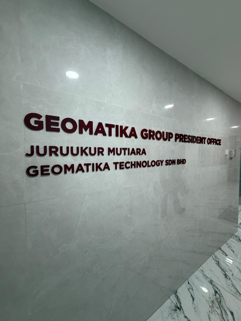 Geomatika mapping services